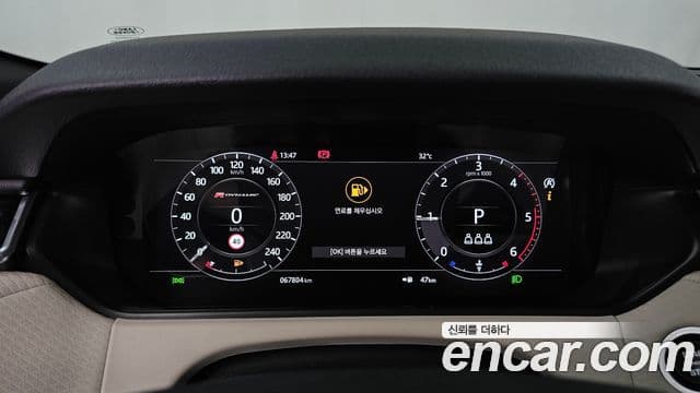 Land Rover Range Rover Velar 2019 — Photo 18/20
