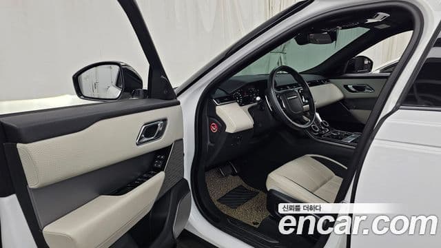 Land Rover Range Rover Velar 2019 — Photo 19/20