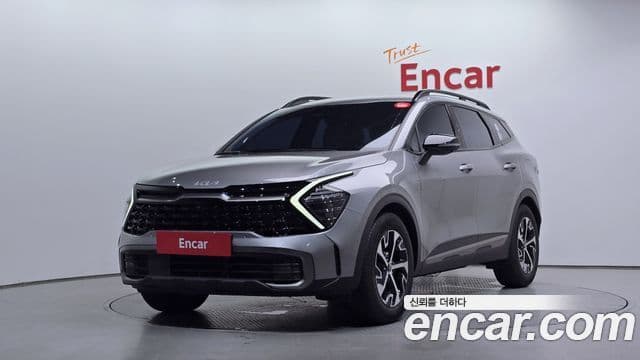 Kia Sportage 2022 — Фото 1/20