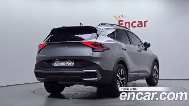 Kia Sportage 2022 — Фото 2/20