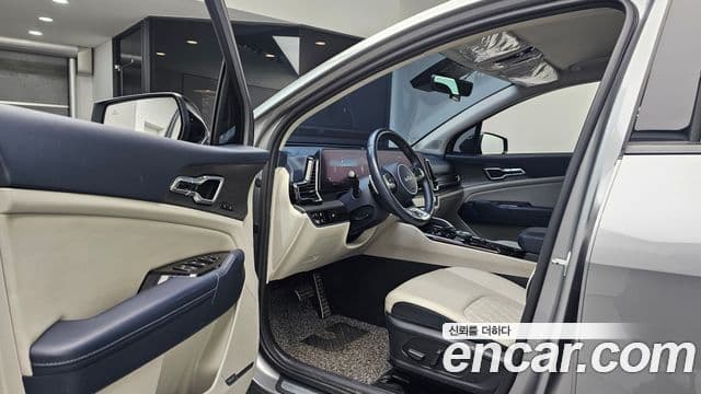 Kia Sportage 2022 — Фото 10/20