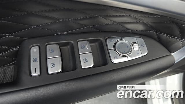 Genesis G70 2021 — Photo 1/32