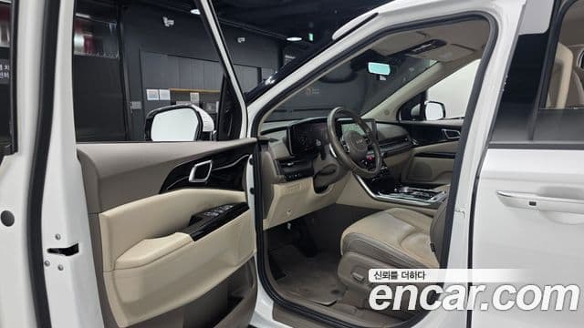 Kia Carnival 2021 — Фото 10/20