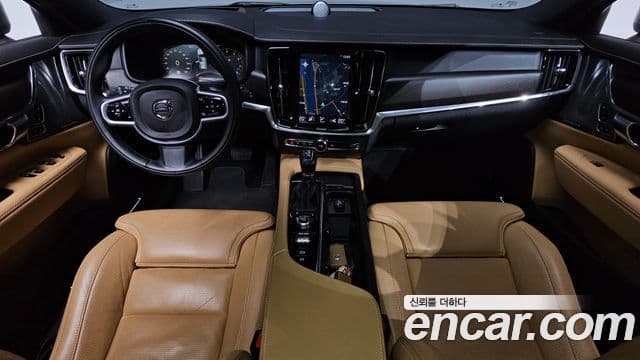 Volvo V90 Cross Country 2019 — Фото 7/20