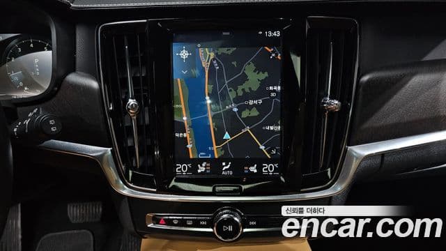 Volvo V90 Cross Country 2019 — Фото 14/20