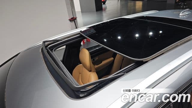Volvo V90 Cross Country 2019 — Фото 17/20