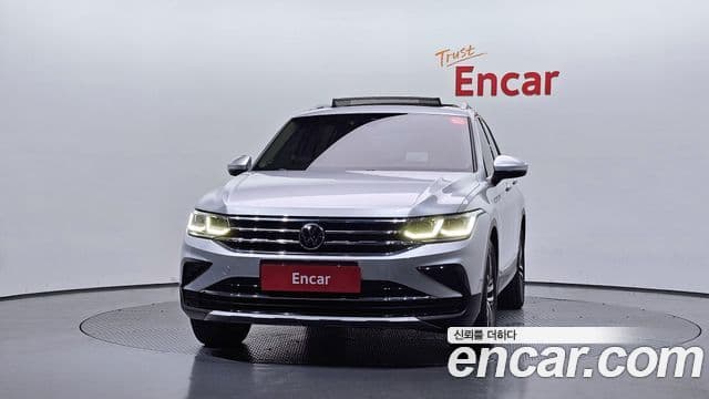 Volkswagen Tiguan 2021 — Şəkil 31/35