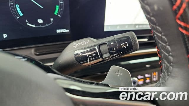 Kia Carnival 2024 — Фото 16/20