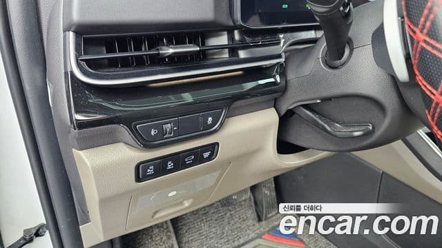 Kia Carnival 2024 — Фото 19/20