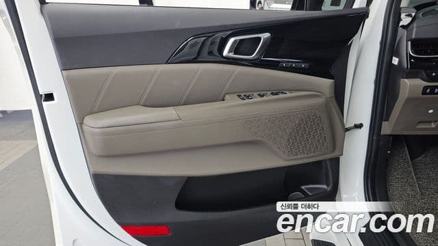 Kia Carnival 2024 — Photo 26/32