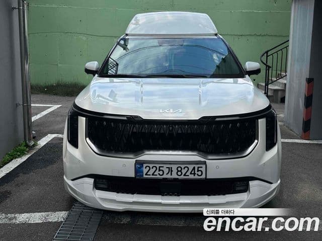 Kia Carnival 2024 — Photo 2/14