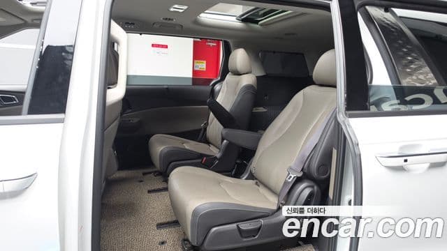 Kia Carnival 2025 — Фото 12/20