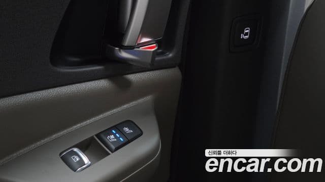 Kia Carnival 2025 — Photo 19/34