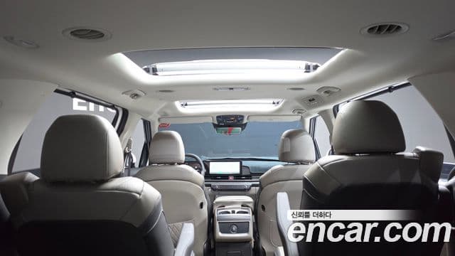 Kia Carnival 2025 — Photo 11/34