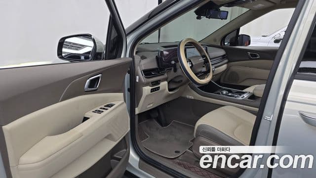 Kia Carnival 2025 — Şəkil 23/31
