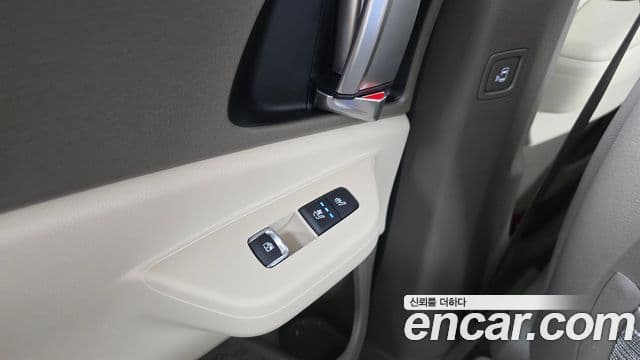 Kia Carnival 2025 — Şəkil 9/31