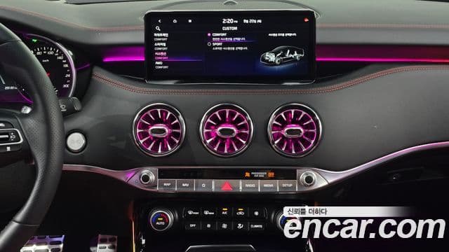 Kia Stinger 2021 — Фото 18/20