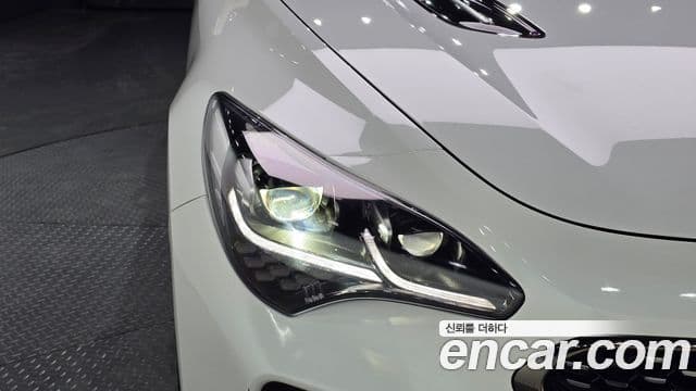 Kia Stinger Meister 2021 — Photo 13/31
