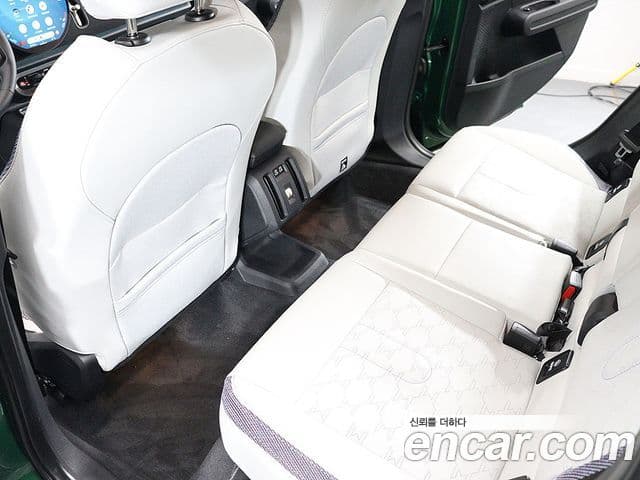 Mini Cooper S Countryman 2025 — Фото 17/20