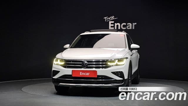 Volkswagen Tiguan 2022 — Photo 33/35