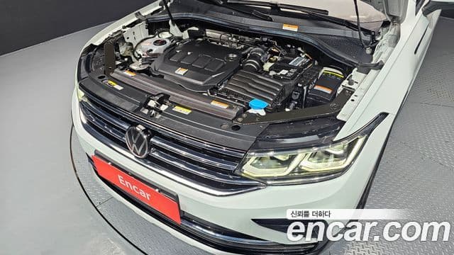 Volkswagen Tiguan 2022 — Photo 13/35