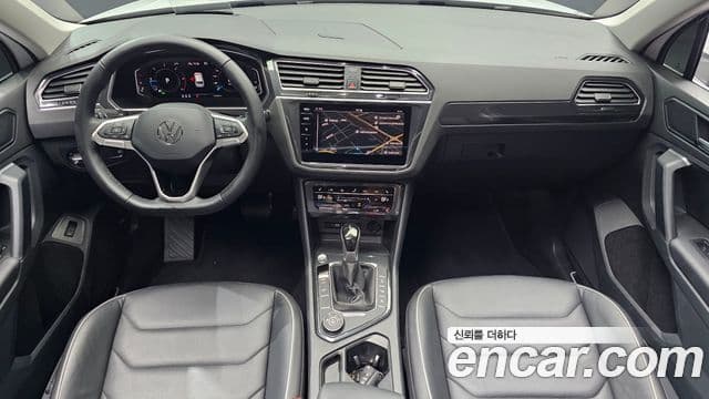 Volkswagen Tiguan 2022 — Photo 7/35