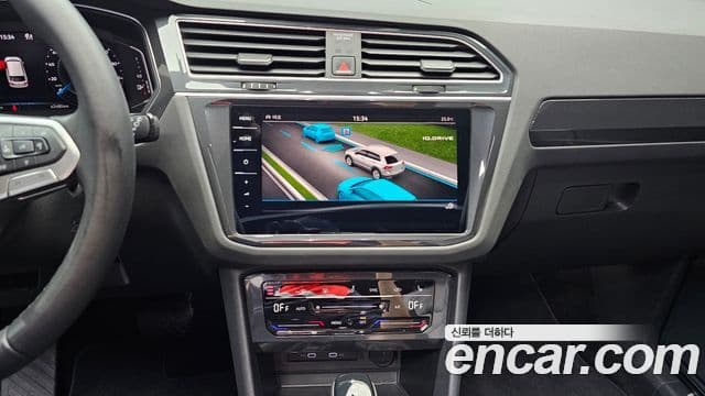 Volkswagen Tiguan 2022 — Photo 1/35