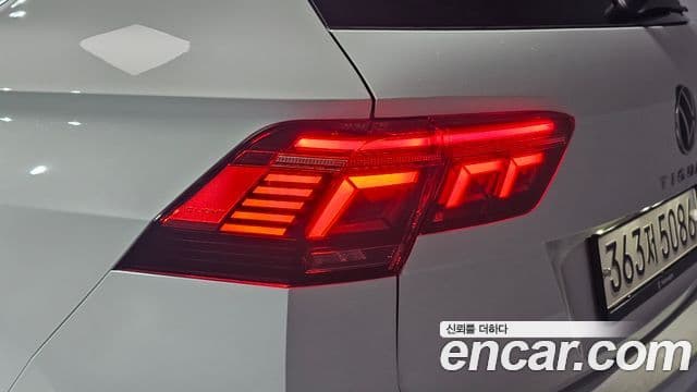 Volkswagen Tiguan 2022 — Photo 12/35