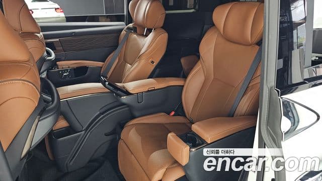 Toyota Alphard 2024 — Şəkil 18/39