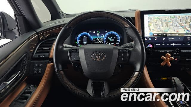 Toyota Alphard 2024 — Şəkil 13/39