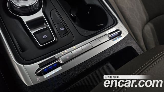 Kia Carnival 2025 — Фото 18/20