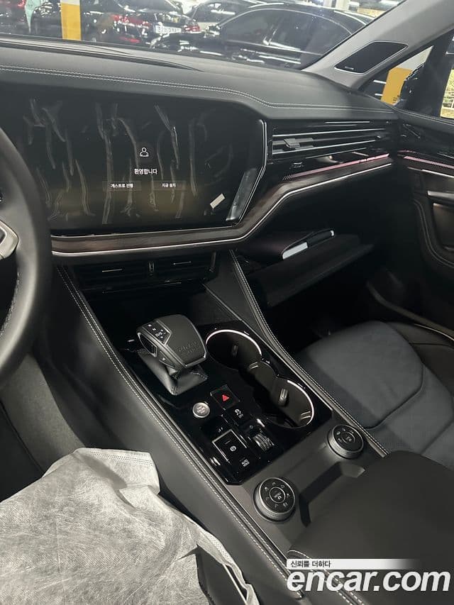 Volkswagen Touareg 2026 — Photo 10/10
