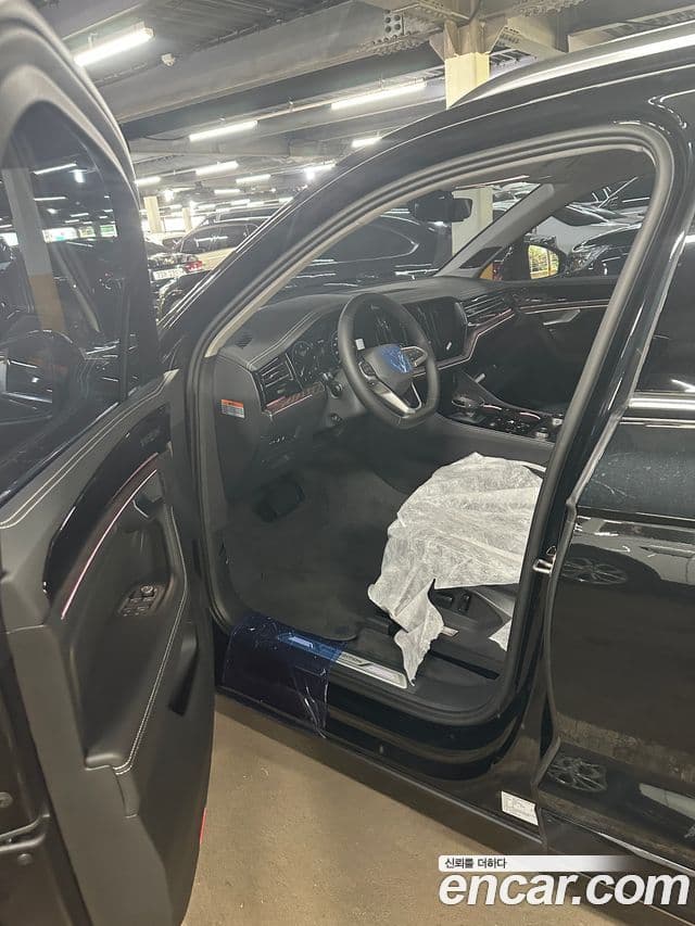 Volkswagen Touareg 2026 — Photo 6/10