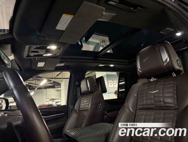 Cadillac Escalade 2023 — Şəkil 10/20