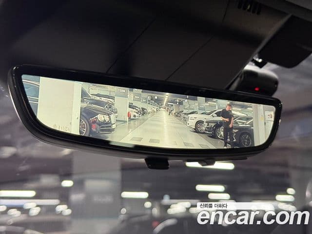 Cadillac Escalade 2023 — Şəkil 13/20