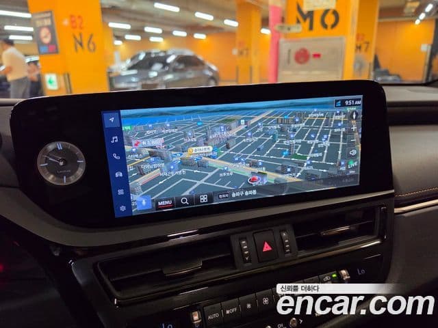 Lexus ES300h 2025 — ფოტო 7/18