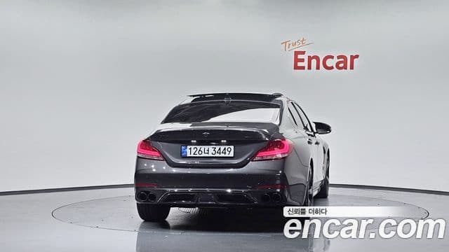 Genesis G70 2019 — Photo 33/34