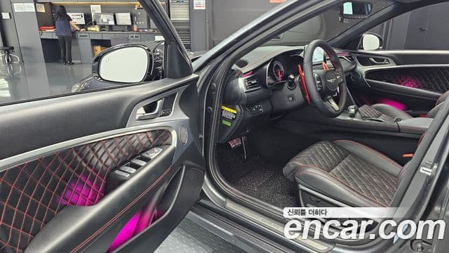 Genesis G70 2019 — Photo 30/34