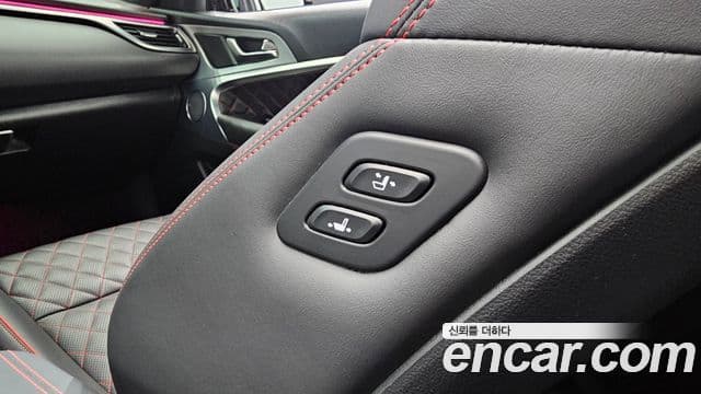 Genesis G70 2019 — Photo 7/34