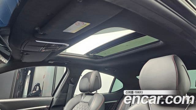 Genesis G70 2019 — Photo 1/34