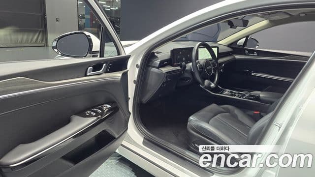 Kia K5 2025 — Photo 11/31