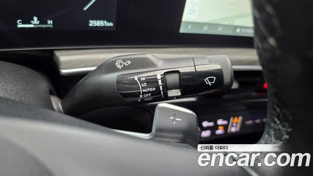 Kia K5 2025 — Photo 8/31
