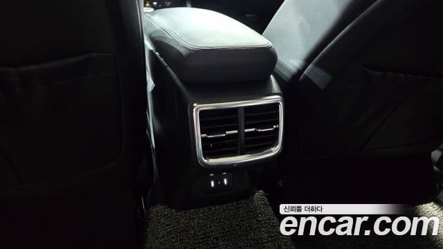 Kia K5 2025 — Photo 9/31