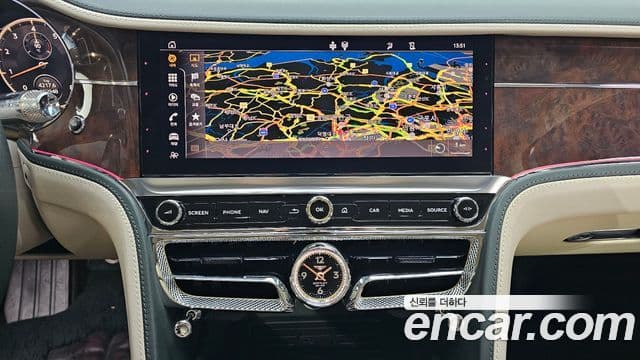 Bentley Flying Spur 2021 — Фото 12/20