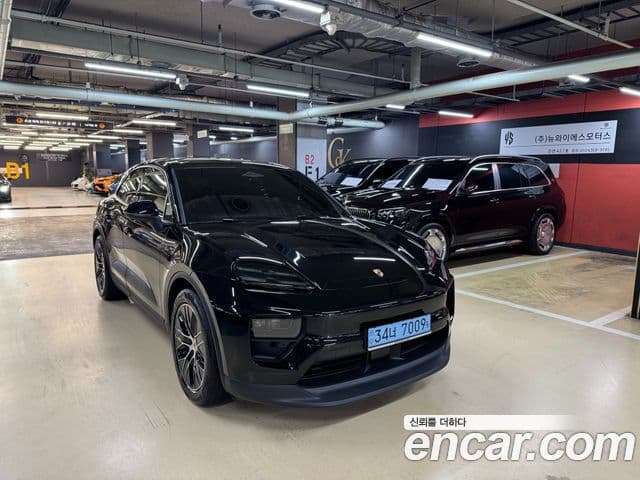 Porsche Macan EV 2025 — ფოტო 13/20