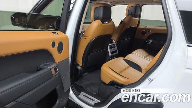Land Rover Range Rover Sport 2019 — Фото 12/20