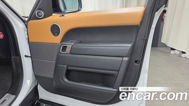 Land Rover Range Rover Sport 2019 — ფოტო 12/39