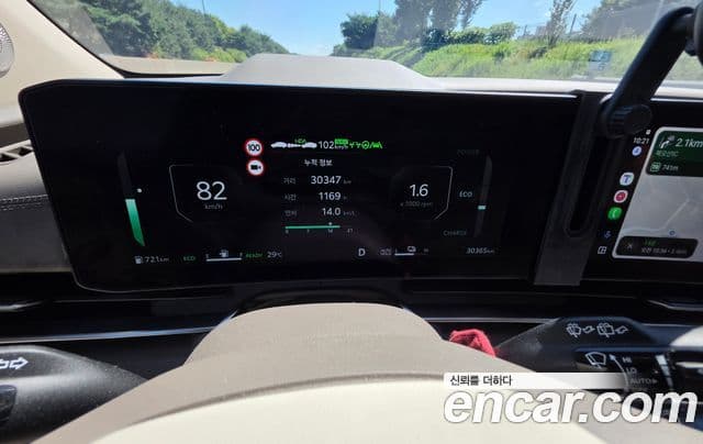 Kia Carnival 2024 — ფოტო 6/15