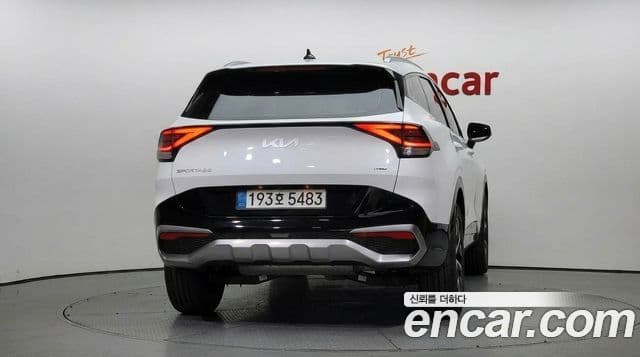 Kia Sportage 2022 — Фото 4/20