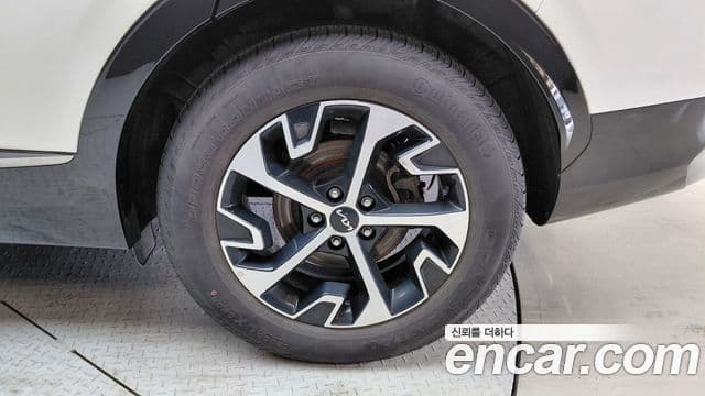 Kia Sportage 2022 — Photo 5/33